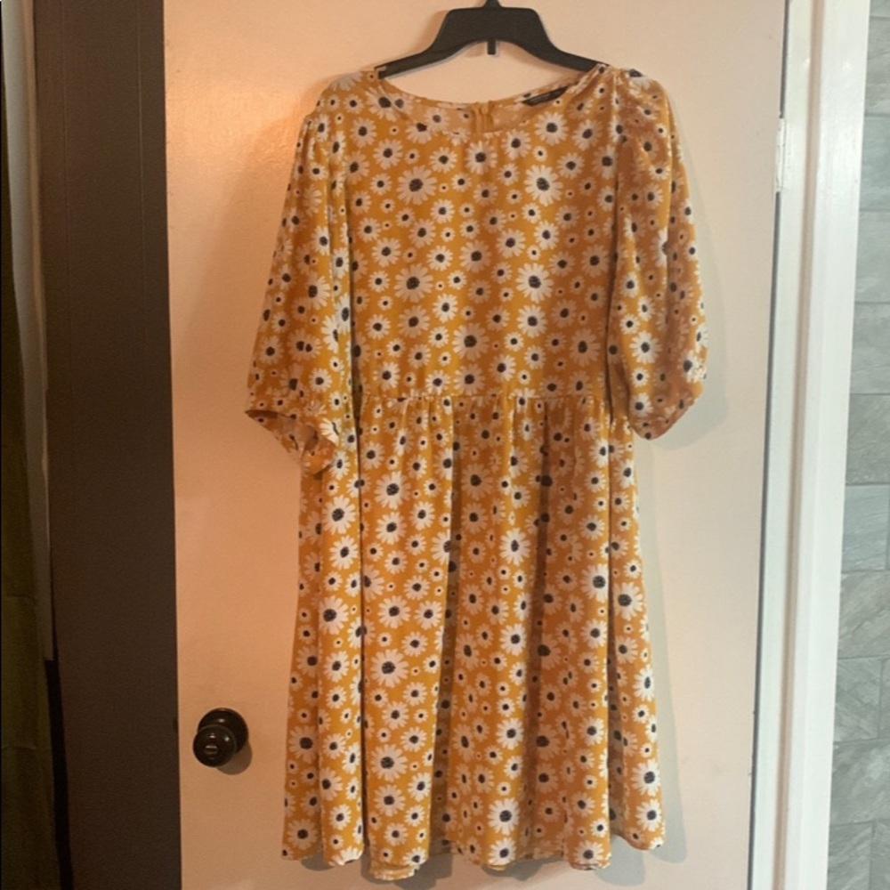 Mustard with daisy print SHEIN dress 3XL